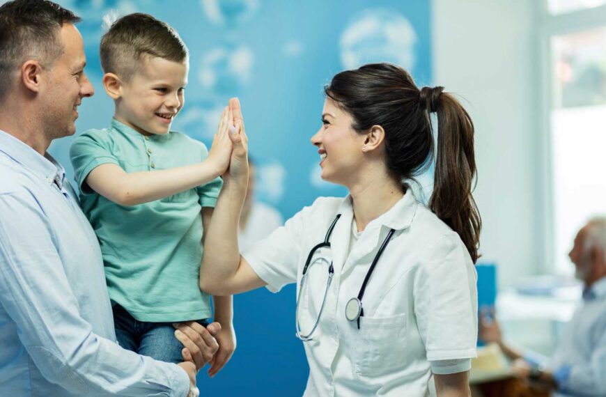 Preexistencias, carencias y letra pequeña: lo que debes revisar antes de contratar seguros de salud