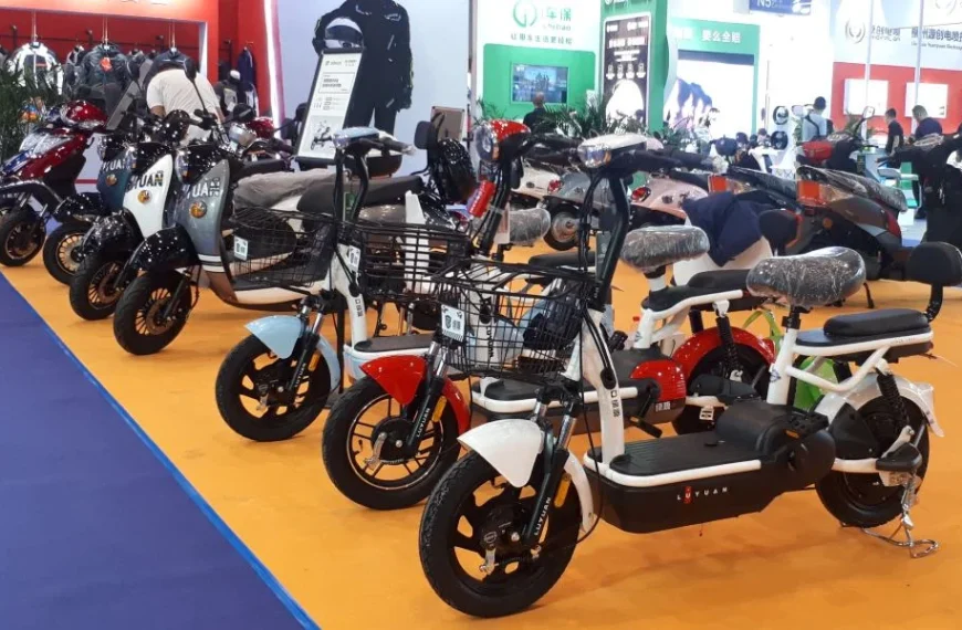 Motos eléctricas y la Ley 2486: ¿tu moto necesita SOAT, matrícula y licencia?